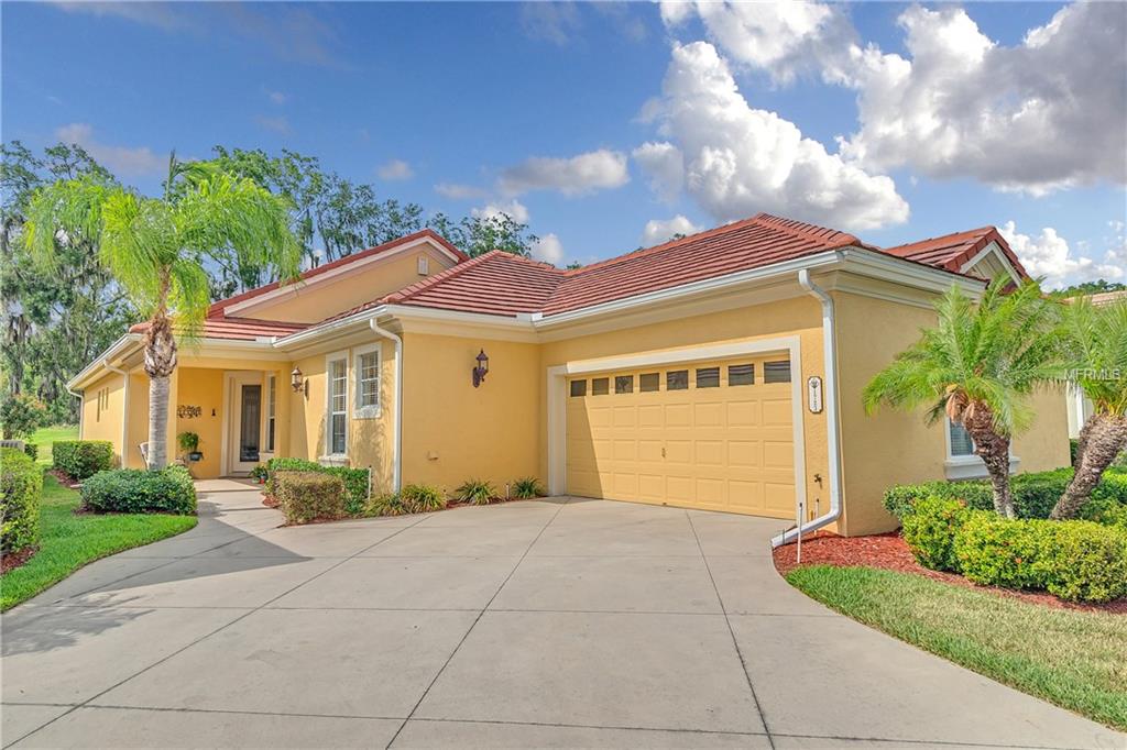 1723 LAUREL GLEN PLACE, LAKELAND, Florida 33803, 3 Bedrooms Bedrooms, 7 Rooms Rooms,2 BathroomsBathrooms,Residential,For sale,LAUREL GLEN,L4721227