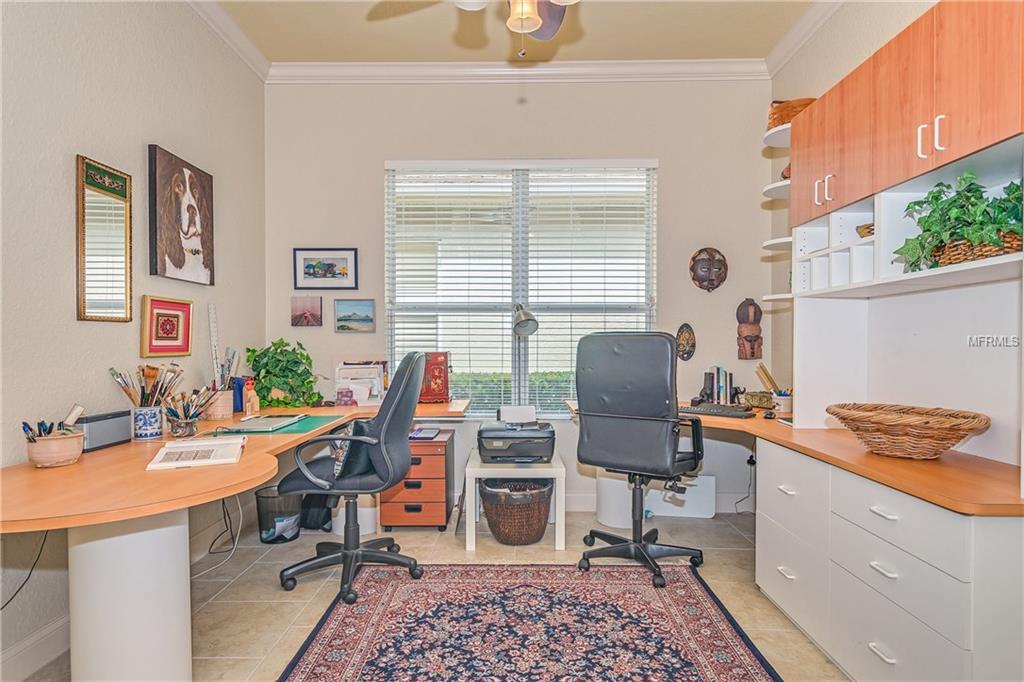 1723 LAUREL GLEN PLACE, LAKELAND, Florida 33803, 3 Bedrooms Bedrooms, 7 Rooms Rooms,2 BathroomsBathrooms,Residential,For sale,LAUREL GLEN,L4721227