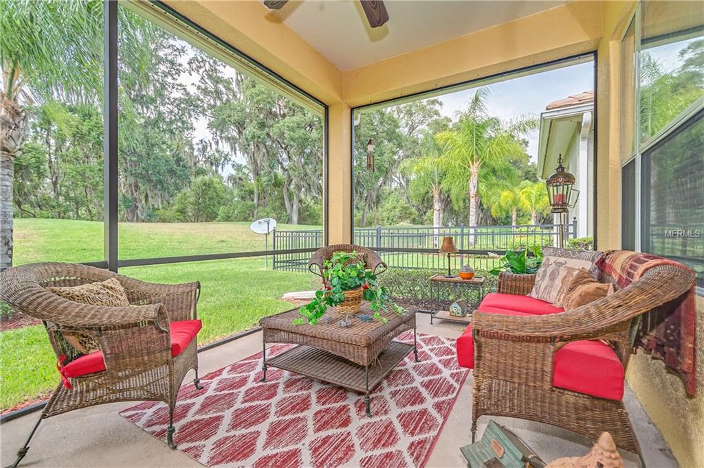 1723 LAUREL GLEN PLACE, LAKELAND, Florida 33803, 3 Bedrooms Bedrooms, 7 Rooms Rooms,2 BathroomsBathrooms,Residential,For sale,LAUREL GLEN,L4721227