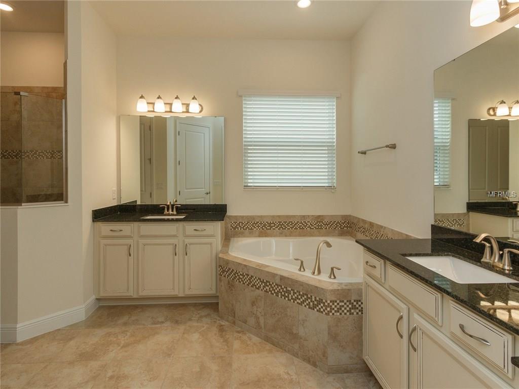 10036 JOHN ADAMS WAY, ORLANDO, Florida 32817, 4 Bedrooms Bedrooms, 8 Rooms Rooms,3 BathroomsBathrooms,Residential,For sale,JOHN ADAMS,O5530807