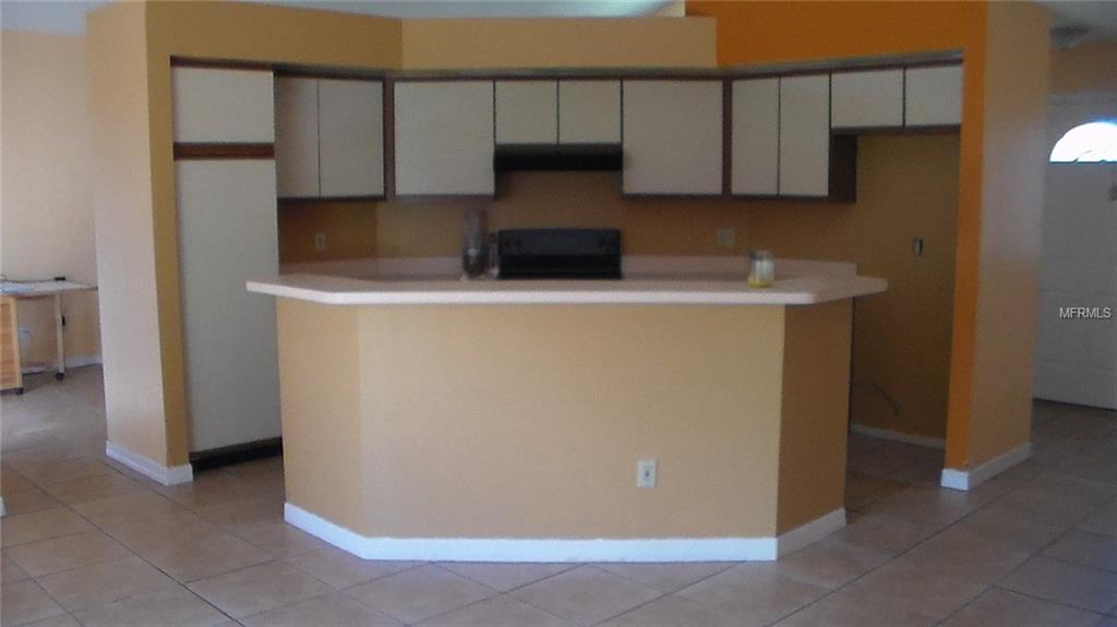 118 HONEYWOOD DRIVE, KISSIMMEE, Florida 34743, 3 Bedrooms Bedrooms, 6 Rooms Rooms,2 BathroomsBathrooms,Residential,For sale,HONEYWOOD,O5537757