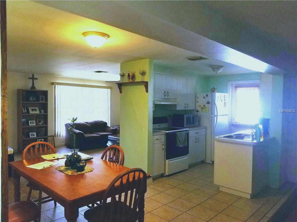 2302 SUMMIT STREET, PORT CHARLOTTE, Florida 33948, 2 Bedrooms Bedrooms, 5 Rooms Rooms,2 BathroomsBathrooms,Residential,For sale,SUMMIT,N5914938