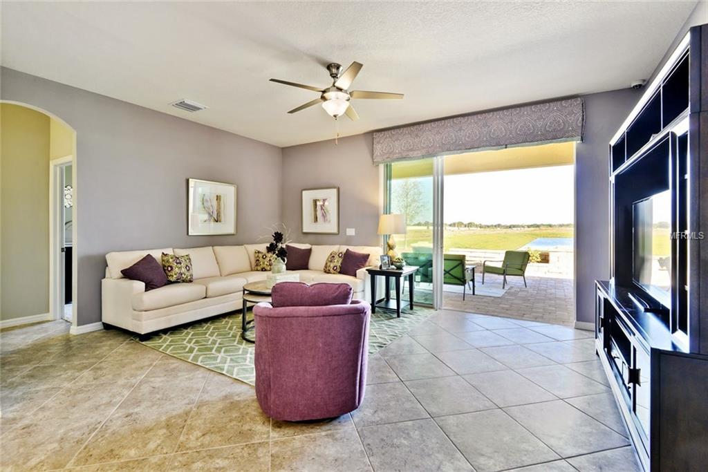 954 GLAZEBROOK LOOP, ORANGE CITY, Florida 32763, 4 Bedrooms Bedrooms, 8 Rooms Rooms,2 BathroomsBathrooms,Residential,For sale,GLAZEBROOK,W7635840