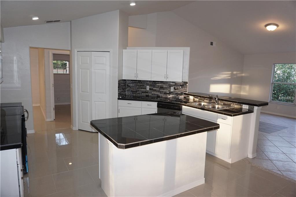 676 MEADOW PARK DRIVE, MINNEOLA, Florida 34715, 3 Bedrooms Bedrooms, 7 Rooms Rooms,2 BathroomsBathrooms,Residential,For sale,MEADOW PARK,G4850664