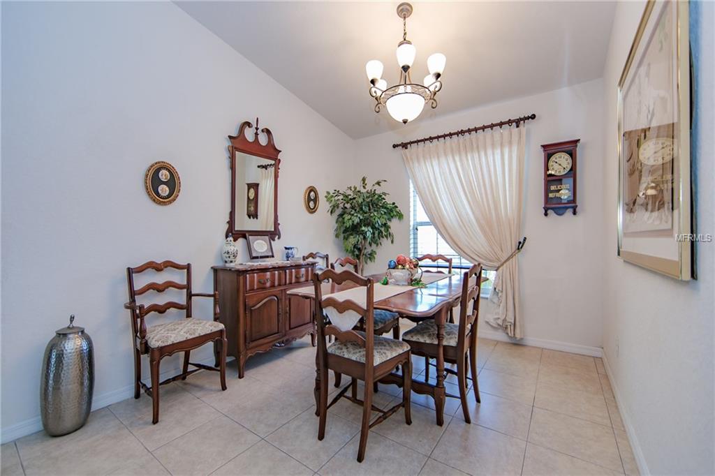 612 CHICAGO WAY, DUNDEE, Florida 33838, 3 Bedrooms Bedrooms, 10 Rooms Rooms,2 BathroomsBathrooms,Residential,For sale,CHICAGO,P4718481