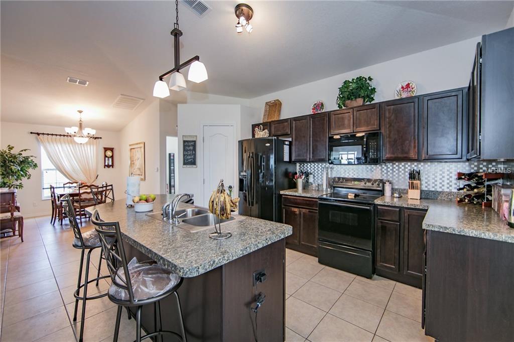 612 CHICAGO WAY, DUNDEE, Florida 33838, 3 Bedrooms Bedrooms, 10 Rooms Rooms,2 BathroomsBathrooms,Residential,For sale,CHICAGO,P4718481