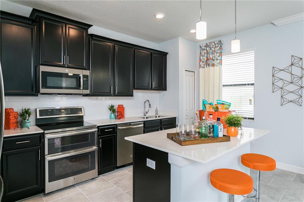 1354 ROYAL ST GEORGE BOULEVARD, DAVENPORT, Florida 33896, 3 Bedrooms Bedrooms, 7 Rooms Rooms,2 BathroomsBathrooms,Residential,For sale,ROYAL ST GEORGE,T2921972