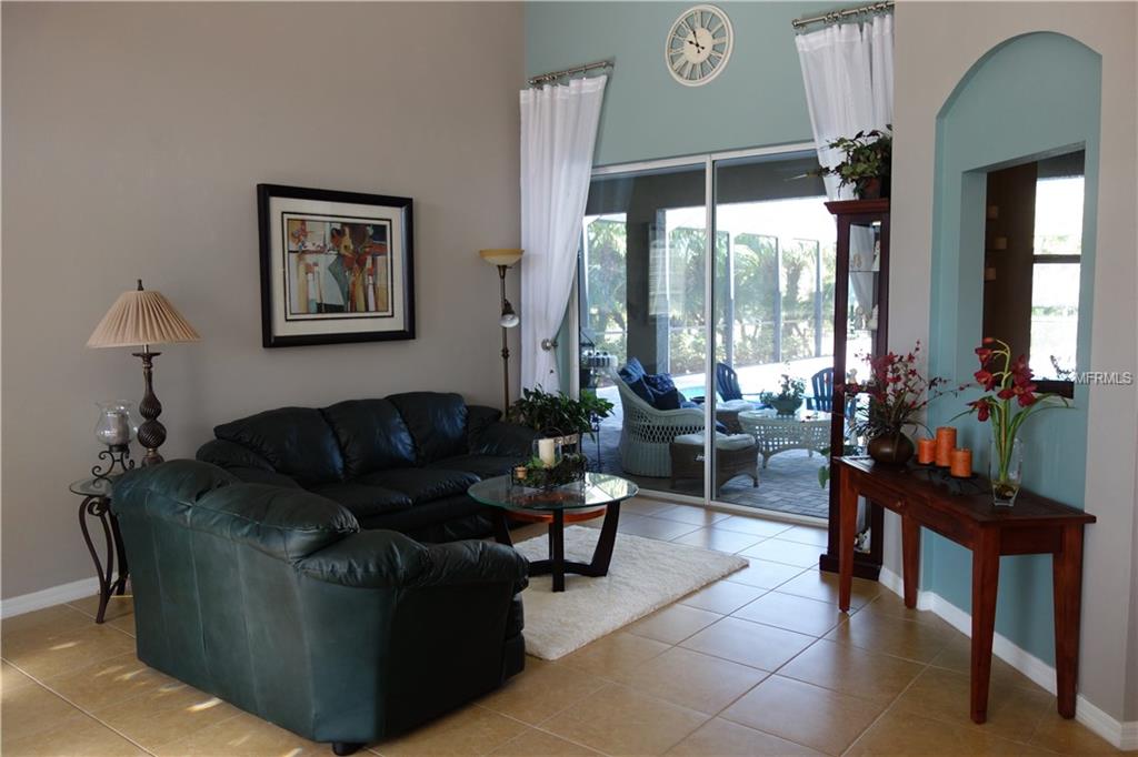 5404 CORAL SHELL WAY, APOLLO BEACH, Florida 33572, 4 Bedrooms Bedrooms, 8 Rooms Rooms,3 BathroomsBathrooms,Residential,For sale,CORAL SHELL,T2926163