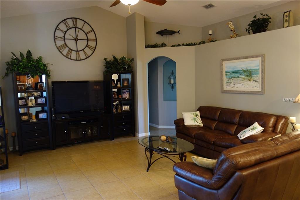 5404 CORAL SHELL WAY, APOLLO BEACH, Florida 33572, 4 Bedrooms Bedrooms, 8 Rooms Rooms,3 BathroomsBathrooms,Residential,For sale,CORAL SHELL,T2926163