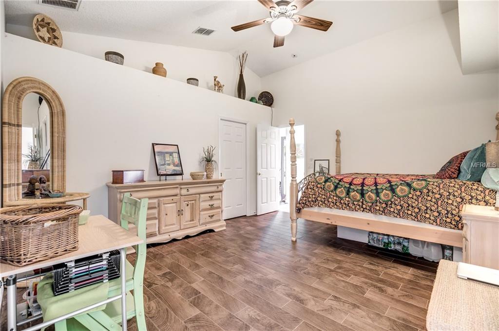 11515 LOUNDS COURT, NEW PORT RICHEY, Florida 34654, 3 Bedrooms Bedrooms, 5 Rooms Rooms,2 BathroomsBathrooms,Residential,For sale,LOUNDS,W7637539