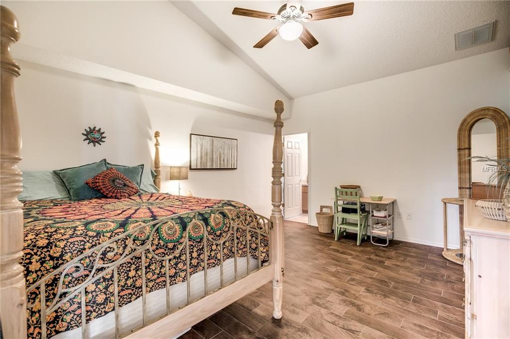 11515 LOUNDS COURT, NEW PORT RICHEY, Florida 34654, 3 Bedrooms Bedrooms, 5 Rooms Rooms,2 BathroomsBathrooms,Residential,For sale,LOUNDS,W7637539