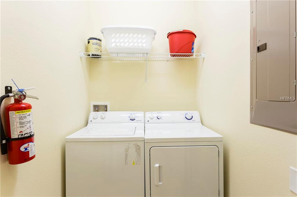 8954 CAT PALM ROAD, KISSIMMEE, Florida 34747, 3 Bedrooms Bedrooms, 6 Rooms Rooms,3 BathroomsBathrooms,Residential,For sale,CAT PALM,O5452210