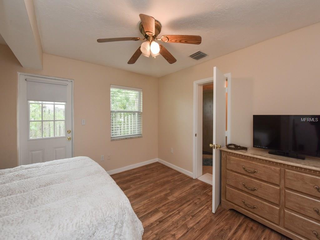 451 ISLAND CIRCLE, SARASOTA, Florida 34242, 3 Bedrooms Bedrooms, 8 Rooms Rooms,3 BathroomsBathrooms,Residential,For sale,ISLAND,A4188795