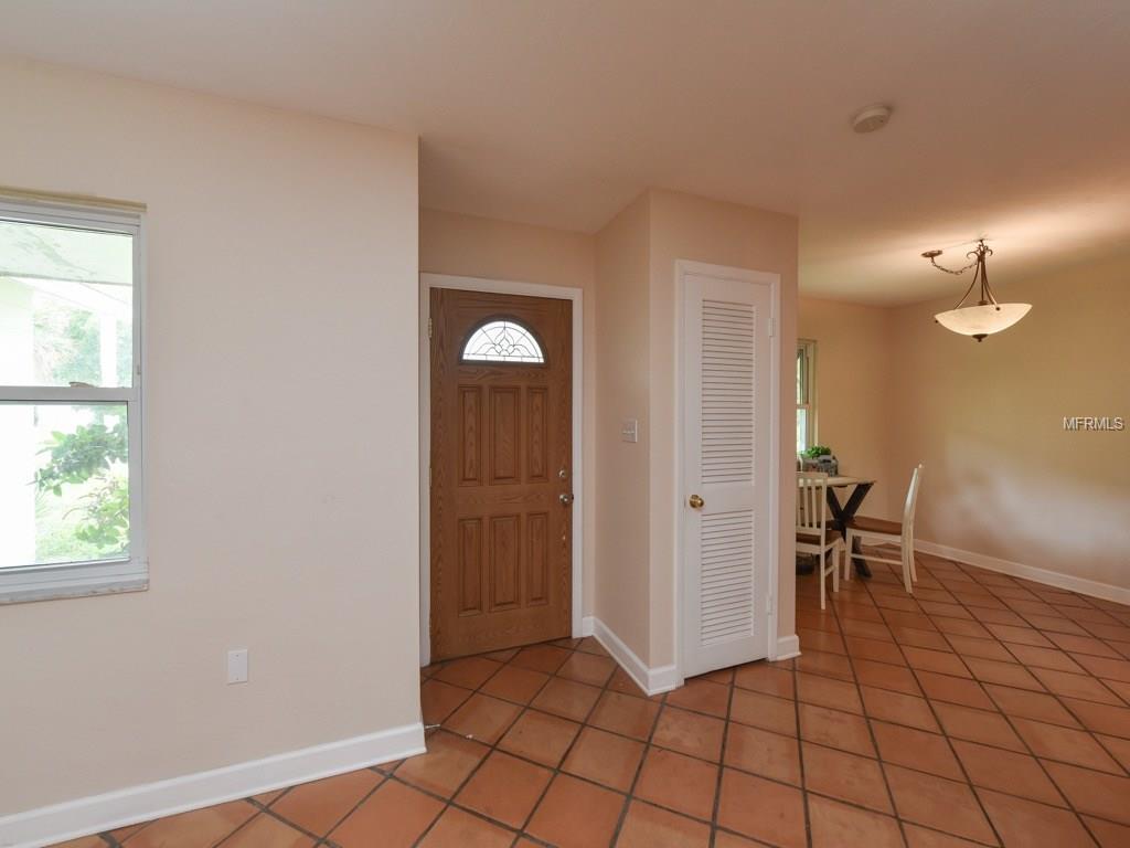 451 ISLAND CIRCLE, SARASOTA, Florida 34242, 3 Bedrooms Bedrooms, 8 Rooms Rooms,3 BathroomsBathrooms,Residential,For sale,ISLAND,A4188795