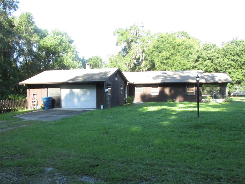 200 LAKE GERTIE ROAD, DELAND, Florida 32720, 2 Bedrooms Bedrooms, 6 Rooms Rooms,1 BathroomBathrooms,Residential,For sale,LAKE GERTIE,V4720204