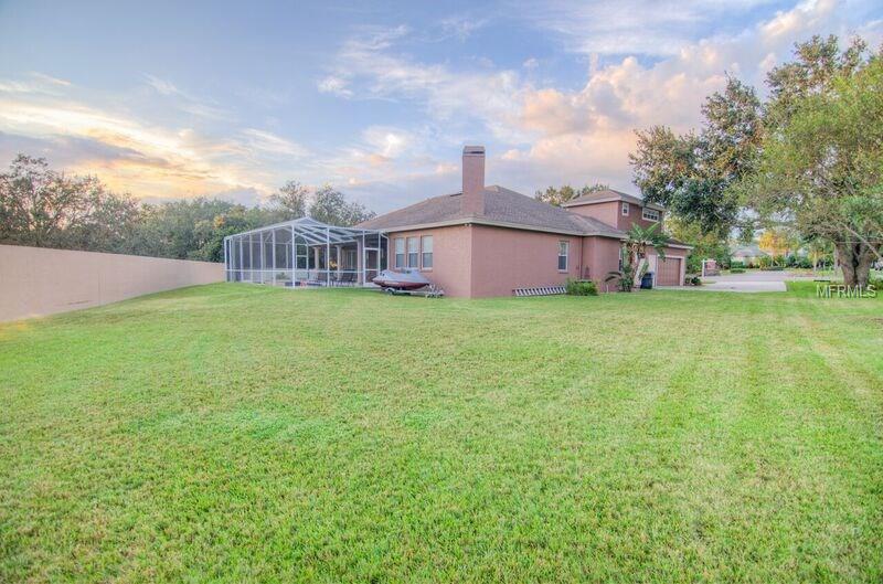 3235 HIGHLANDS LAKEVIEW CIRCLE, LAKELAND, Florida 33812, 4 Bedrooms Bedrooms, 5 Rooms Rooms,3 BathroomsBathrooms,Residential,For sale,HIGHLANDS LAKEVIEW,L4723191