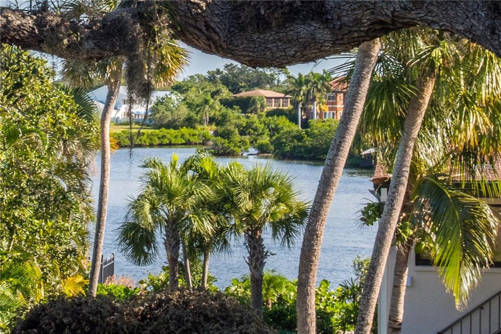 6285 MIDNIGHT PASS ROAD, SARASOTA, Florida 34242, 2 Bedrooms Bedrooms, 5 Rooms Rooms,2 BathroomsBathrooms,Residential,For sale,MIDNIGHT PASS,A4200717