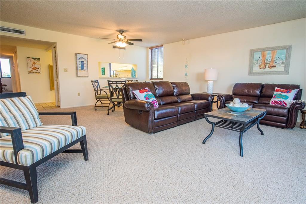 6285 MIDNIGHT PASS ROAD, SARASOTA, Florida 34242, 2 Bedrooms Bedrooms, 5 Rooms Rooms,2 BathroomsBathrooms,Residential,For sale,MIDNIGHT PASS,A4200717