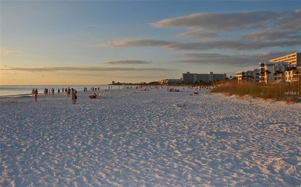 6285 MIDNIGHT PASS ROAD, SARASOTA, Florida 34242, 2 Bedrooms Bedrooms, 5 Rooms Rooms,2 BathroomsBathrooms,Residential,For sale,MIDNIGHT PASS,A4200717