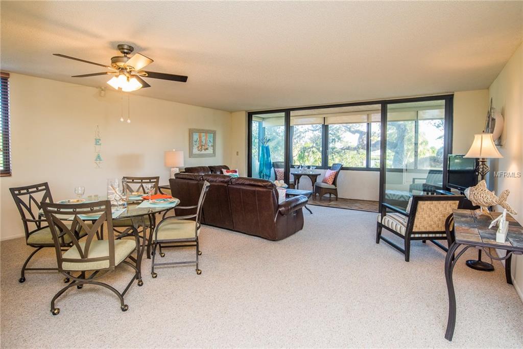 6285 MIDNIGHT PASS ROAD, SARASOTA, Florida 34242, 2 Bedrooms Bedrooms, 5 Rooms Rooms,2 BathroomsBathrooms,Residential,For sale,MIDNIGHT PASS,A4200717
