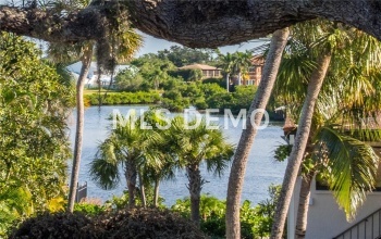 6285 MIDNIGHT PASS ROAD, SARASOTA, Florida 34242, 2 Bedrooms Bedrooms, 5 Rooms Rooms,2 BathroomsBathrooms,Residential,For sale,MIDNIGHT PASS,A4200717