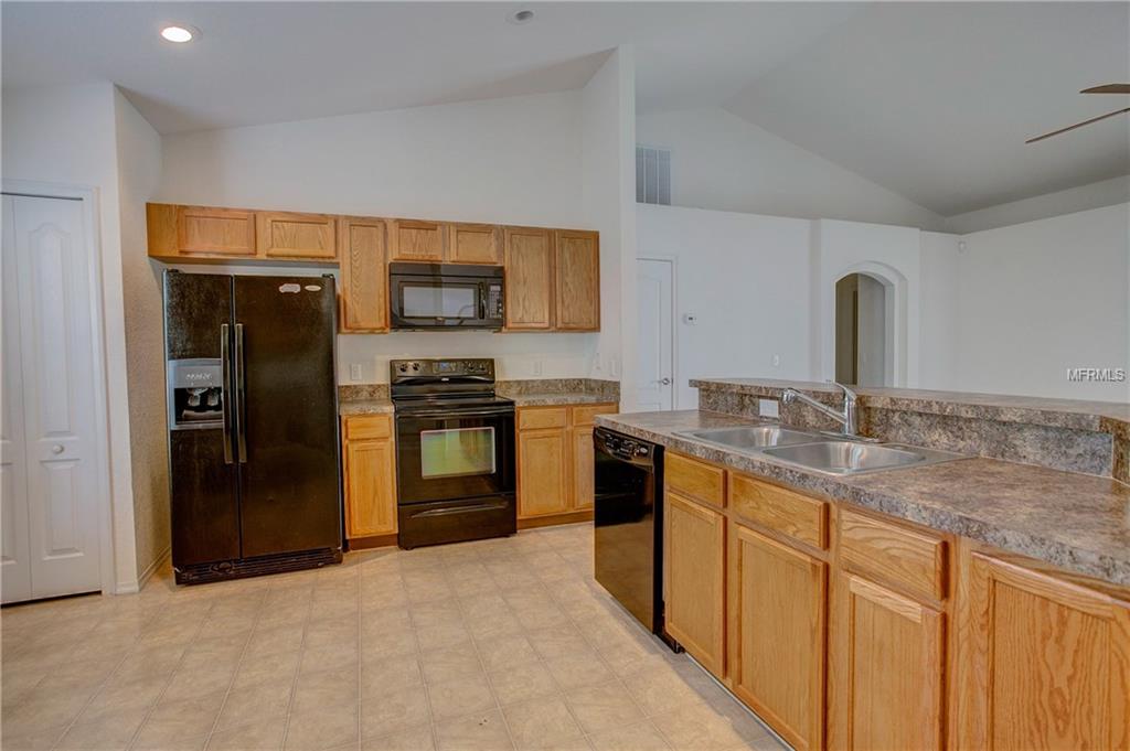 5192 ASHWOOD DRIVE, LAKELAND, Florida 33811, 3 Bedrooms Bedrooms, 5 Rooms Rooms,2 BathroomsBathrooms,Residential,For sale,ASHWOOD,G4851338