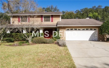 6008 SOARING AVENUE, TEMPLE TERRACE, Florida 33617, 4 Bedrooms Bedrooms, 10 Rooms Rooms,2 BathroomsBathrooms,Residential,For sale,SOARING,T2922952