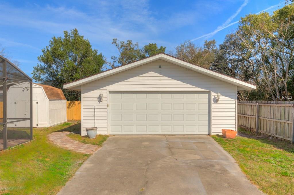 315 S WOODWARD AVENUE, DELAND, Florida 32720, 4 Bedrooms Bedrooms, 7 Rooms Rooms,3 BathroomsBathrooms,Residential,For sale,WOODWARD,V4722917