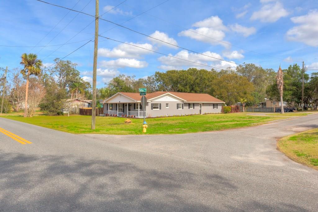 315 S WOODWARD AVENUE, DELAND, Florida 32720, 4 Bedrooms Bedrooms, 7 Rooms Rooms,3 BathroomsBathrooms,Residential,For sale,WOODWARD,V4722917