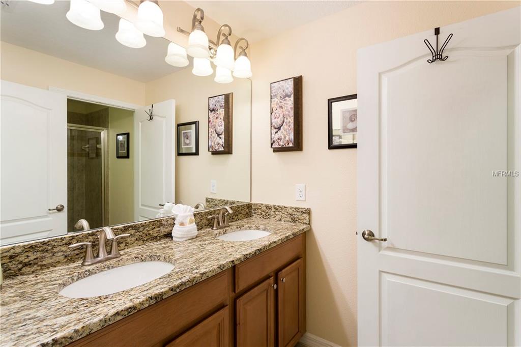 8972 CAT PALM ROAD, KISSIMMEE, Florida 34747, 4 Bedrooms Bedrooms, 5 Rooms Rooms,3 BathroomsBathrooms,Residential,For sale,CAT PALM,O5452341