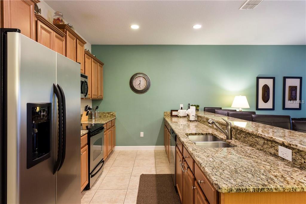 8972 CAT PALM ROAD, KISSIMMEE, Florida 34747, 4 Bedrooms Bedrooms, 5 Rooms Rooms,3 BathroomsBathrooms,Residential,For sale,CAT PALM,O5452341