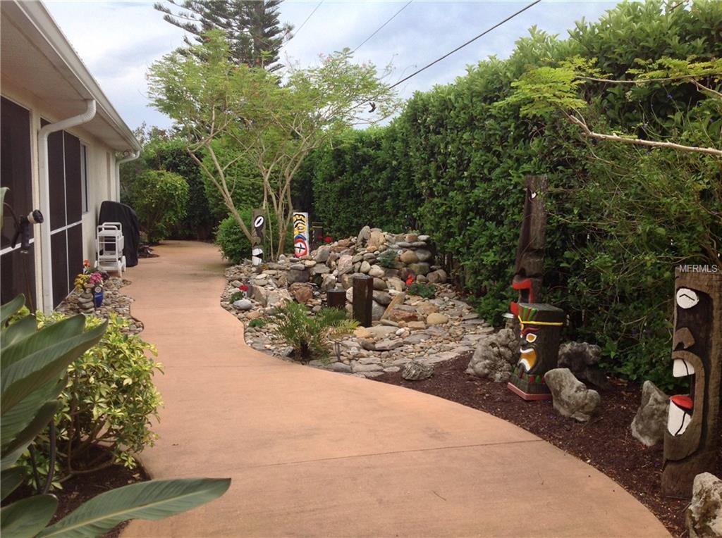 NORTH PORT, Florida 34287, 3 Bedrooms Bedrooms, 6 Rooms Rooms,2 BathroomsBathrooms,Residential,For sale,C7240444