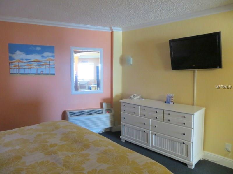 445 S GULFVIEW BOULEVARD, CLEARWATER BEACH, Florida 33767, 1 Bedroom Bedrooms, 3 Rooms Rooms,1 BathroomBathrooms,Residential,For sale,GULFVIEW,U7841618