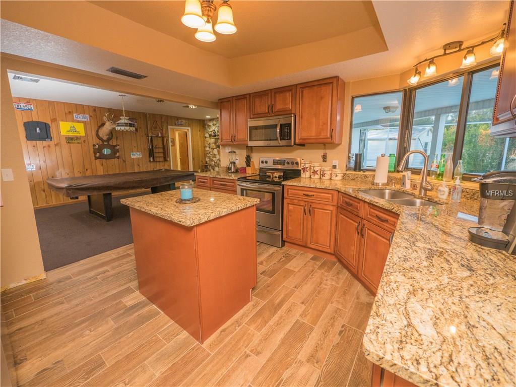 1100 MAGNOLIA LANE, WAUCHULA, Florida 33873, 4 Bedrooms Bedrooms, 9 Rooms Rooms,3 BathroomsBathrooms,Residential,For sale,MAGNOLIA,L4724736