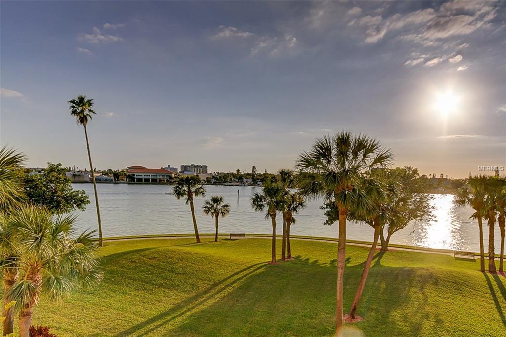 7892 SAILBOAT KEY BOULEVARD S, SOUTH PASADENA, Florida 33707, 2 Bedrooms Bedrooms, 5 Rooms Rooms,2 BathroomsBathrooms,Residential,For sale,SAILBOAT KEY,U7845255