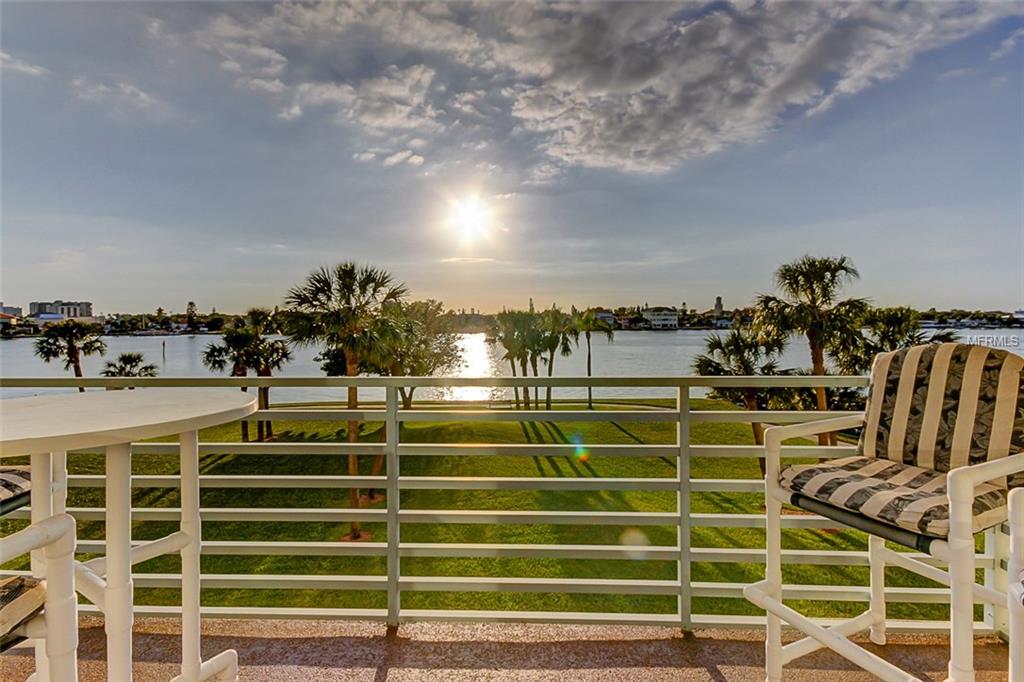7892 SAILBOAT KEY BOULEVARD S, SOUTH PASADENA, Florida 33707, 2 Bedrooms Bedrooms, 5 Rooms Rooms,2 BathroomsBathrooms,Residential,For sale,SAILBOAT KEY,U7845255