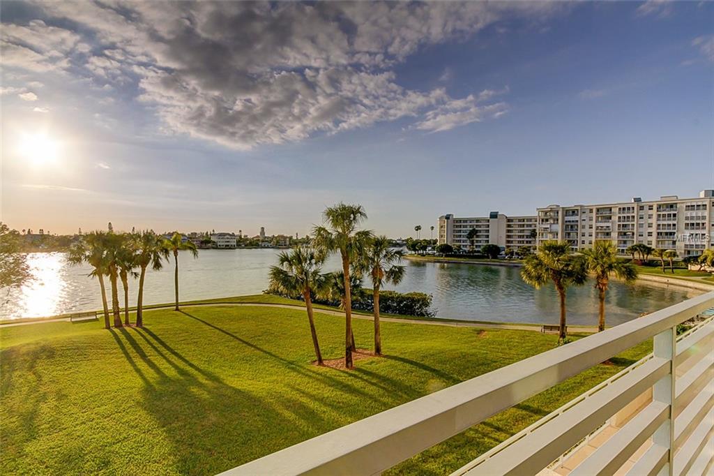 7892 SAILBOAT KEY BOULEVARD S, SOUTH PASADENA, Florida 33707, 2 Bedrooms Bedrooms, 5 Rooms Rooms,2 BathroomsBathrooms,Residential,For sale,SAILBOAT KEY,U7845255