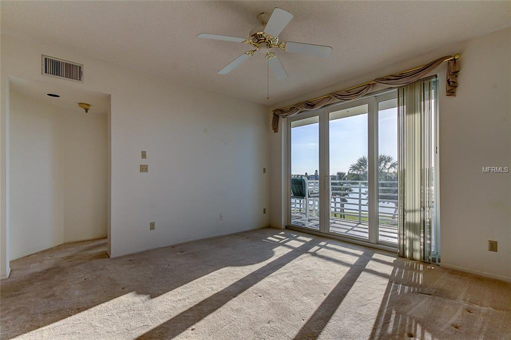 7892 SAILBOAT KEY BOULEVARD S, SOUTH PASADENA, Florida 33707, 2 Bedrooms Bedrooms, 5 Rooms Rooms,2 BathroomsBathrooms,Residential,For sale,SAILBOAT KEY,U7845255