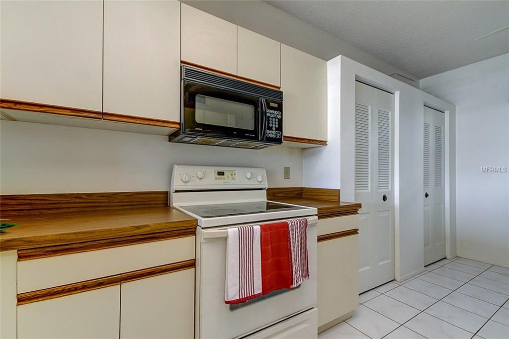 7892 SAILBOAT KEY BOULEVARD S, SOUTH PASADENA, Florida 33707, 2 Bedrooms Bedrooms, 5 Rooms Rooms,2 BathroomsBathrooms,Residential,For sale,SAILBOAT KEY,U7845255