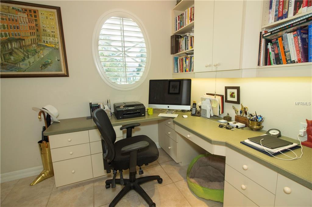 41 DOMINICA DRIVE, ENGLEWOOD, Florida 34223, 4 Bedrooms Bedrooms, 7 Rooms Rooms,3 BathroomsBathrooms,Residential,For sale,DOMINICA,D5922683