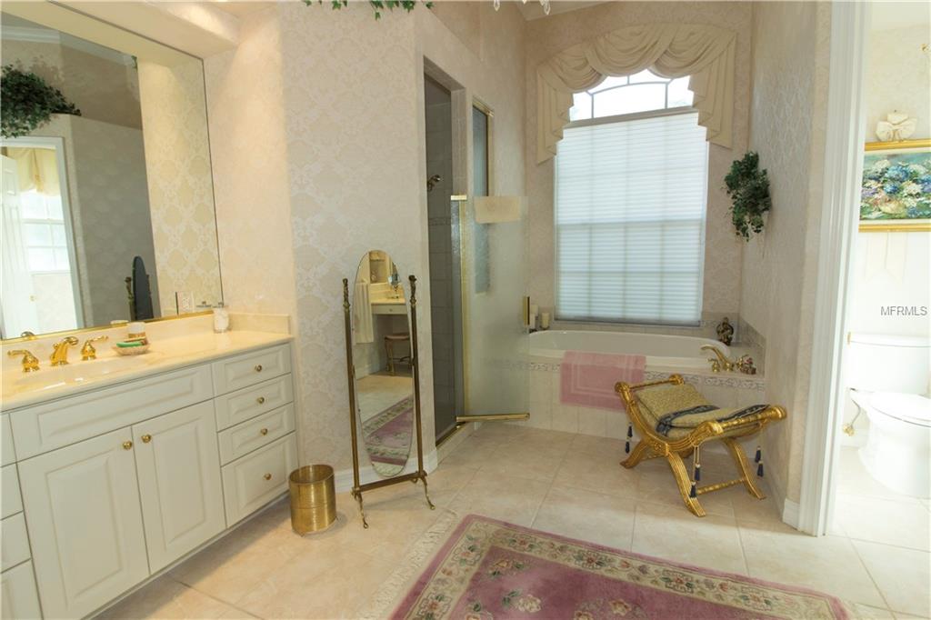 41 DOMINICA DRIVE, ENGLEWOOD, Florida 34223, 4 Bedrooms Bedrooms, 7 Rooms Rooms,3 BathroomsBathrooms,Residential,For sale,DOMINICA,D5922683