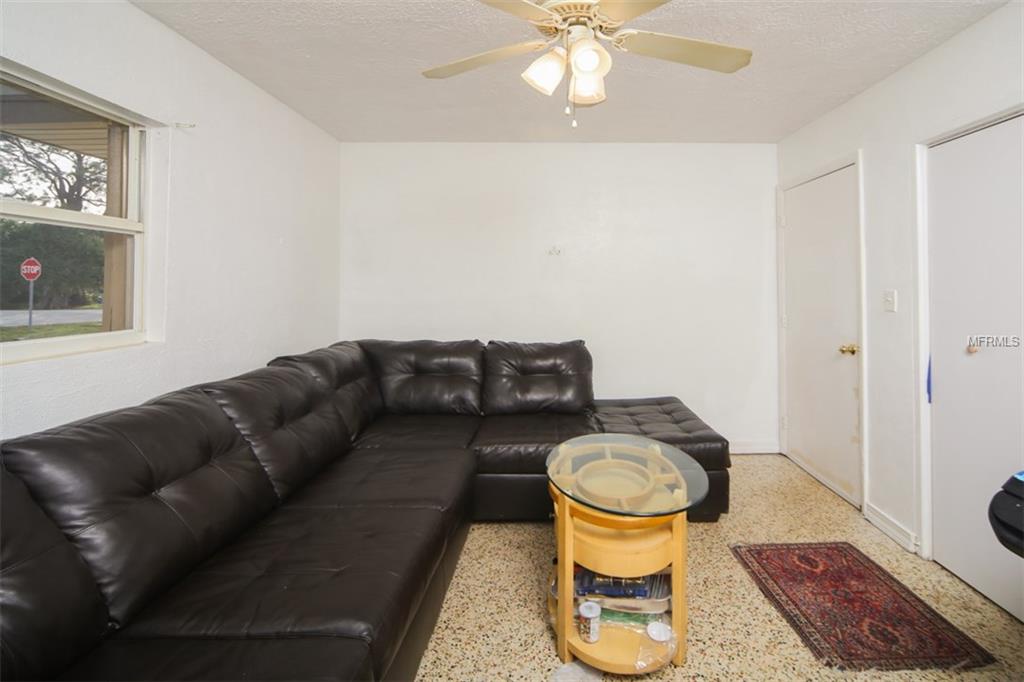 3305 YORKTOWN STREET, SARASOTA, Florida 34231, 2 Bedrooms Bedrooms, 3 Rooms Rooms,1 BathroomBathrooms,Residential,For sale,YORKTOWN,A4209421