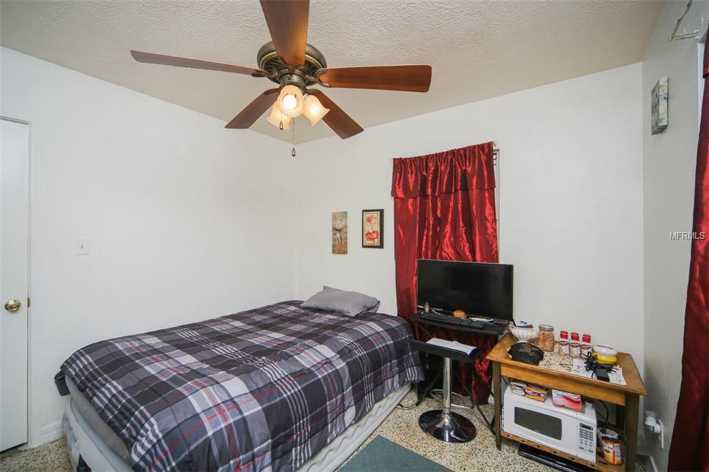 3305 YORKTOWN STREET, SARASOTA, Florida 34231, 2 Bedrooms Bedrooms, 3 Rooms Rooms,1 BathroomBathrooms,Residential,For sale,YORKTOWN,A4209421