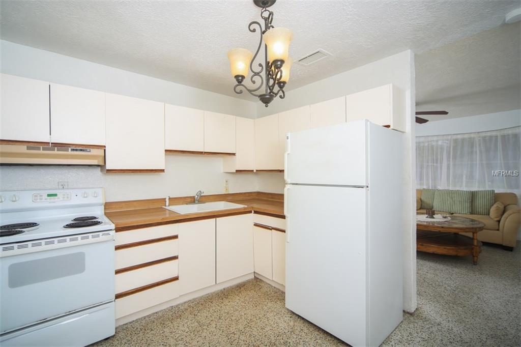 3305 YORKTOWN STREET, SARASOTA, Florida 34231, 2 Bedrooms Bedrooms, 3 Rooms Rooms,1 BathroomBathrooms,Residential,For sale,YORKTOWN,A4209421