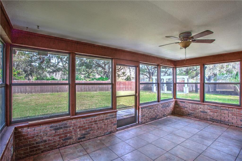 2954 COUNTRY RIDGE LN, LAKELAND, Florida 33801, 3 Bedrooms Bedrooms, 6 Rooms Rooms,2 BathroomsBathrooms,Residential,For sale,COUNTRY RIDGE LN,P4719052