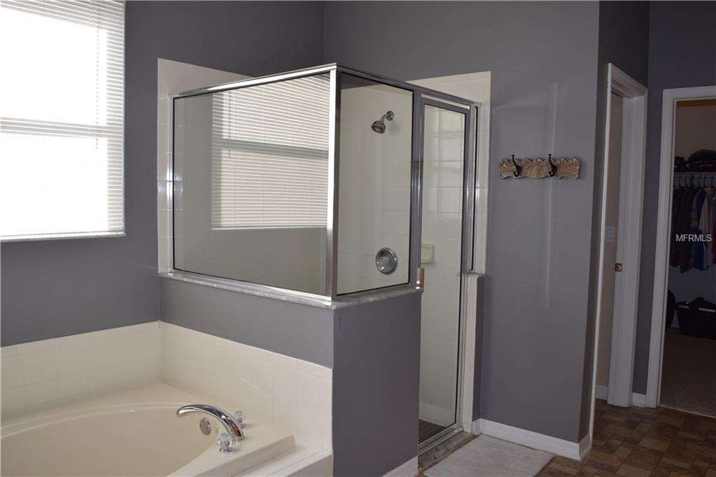 7122 CROMWELL PARK LANE, APOLLO BEACH, Florida 33572, 4 Bedrooms Bedrooms, 8 Rooms Rooms,2 BathroomsBathrooms,Residential,For sale,CROMWELL PARK,T2928578