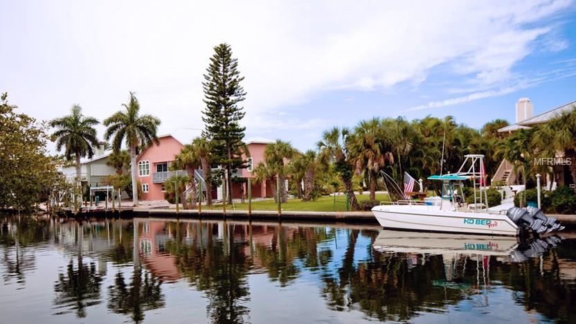 526 BAYVIEW PLACE, ANNA MARIA, Florida 34216, 2 Bedrooms Bedrooms, 3 Rooms Rooms,2 BathroomsBathrooms,Residential,For sale,BAYVIEW,A4161368