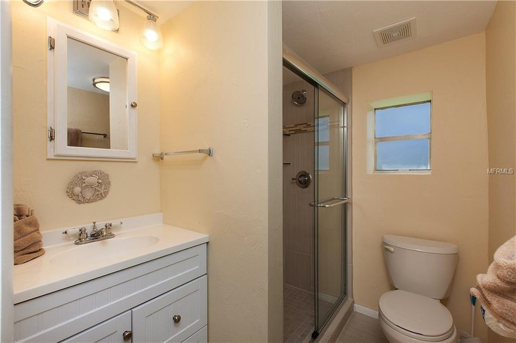 305 HIGHLAND AVENUE, BRADENTON BEACH, Florida 34217, 2 Bedrooms Bedrooms, 4 Rooms Rooms,1 BathroomBathrooms,Residential,For sale,HIGHLAND,A4194279