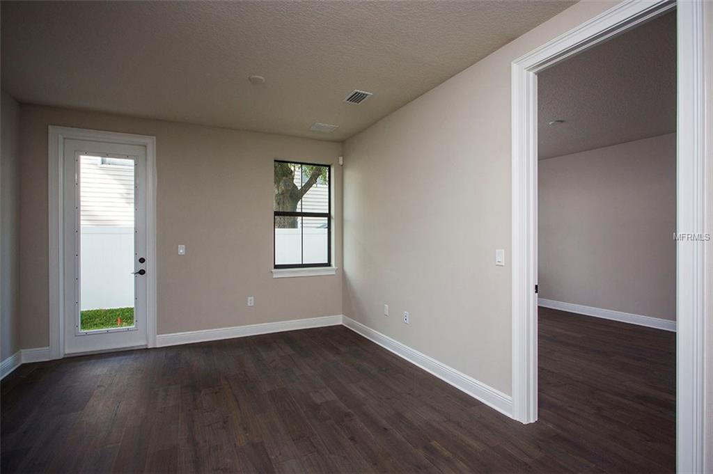 3215 W DE LEON STREET, TAMPA, Florida 33609, 3 Bedrooms Bedrooms, 9 Rooms Rooms,3 BathroomsBathrooms,Residential,For sale,DE LEON,T2912302