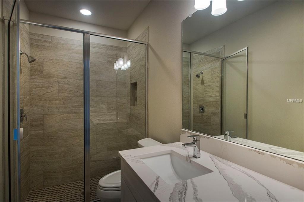 3215 W DE LEON STREET, TAMPA, Florida 33609, 3 Bedrooms Bedrooms, 9 Rooms Rooms,3 BathroomsBathrooms,Residential,For sale,DE LEON,T2912302